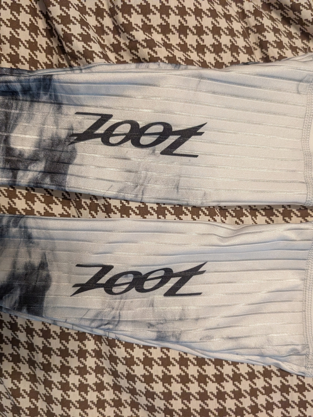 Zoot White Athletic Aero Calf Sleeves